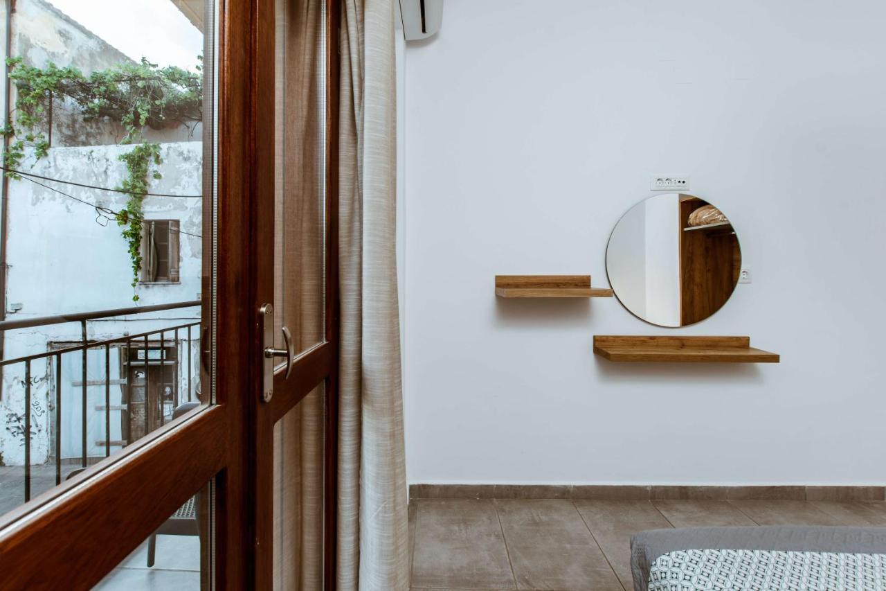 Deluxe Hotel Chania  Exterior photo